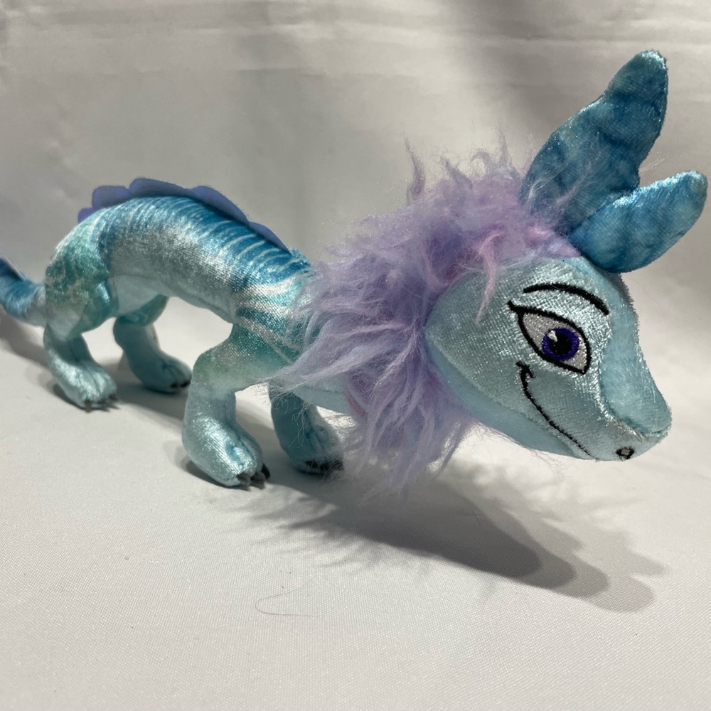 15” Sisu Dragon plush toy Disney Raya & the Last Dragon Excellent Condition